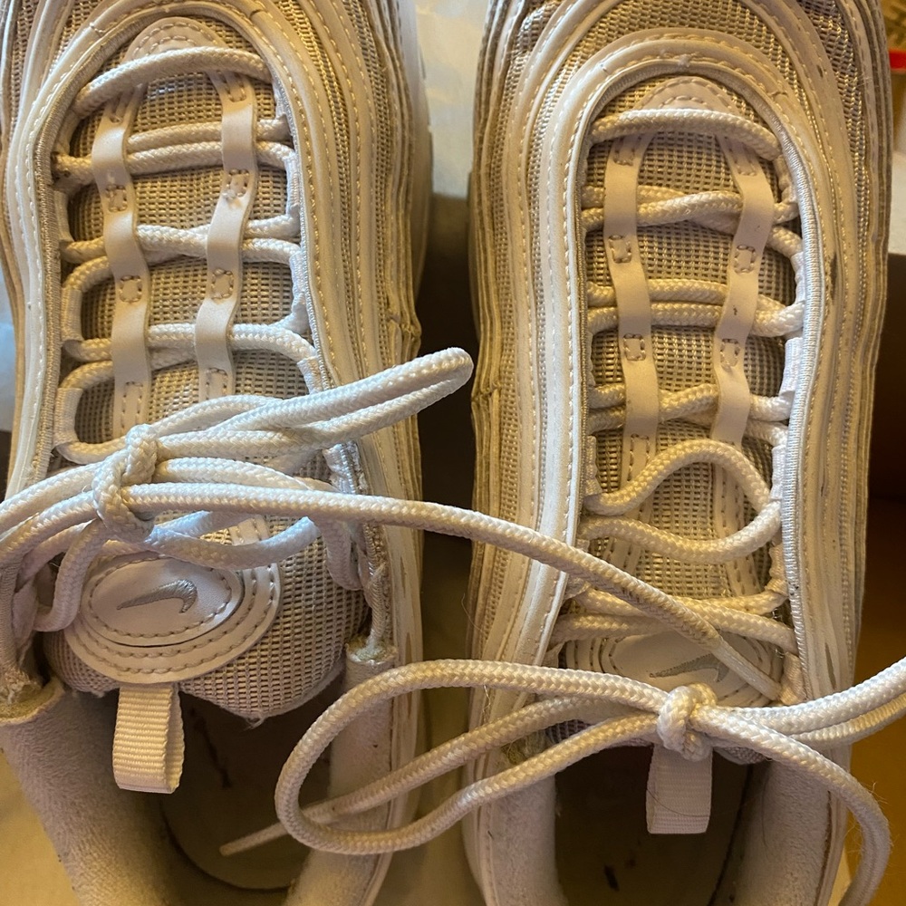 Nike Air Max 97. Women’s size 8.5. In great condition! - Picture 3 of 9